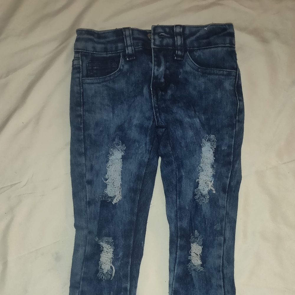 Long Ripped Jeans